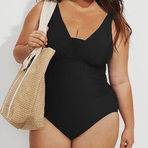 Land’s End Slender Suit Grecian Low Leg Black One Piece Swimsuit Size 14